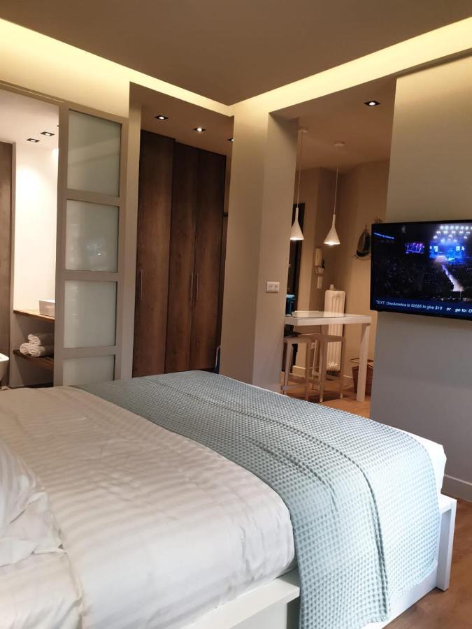 Appartement Renovated Studio With Roof Garden Access, 15 M Walk To Acropolis à Athènes Extérieur photo