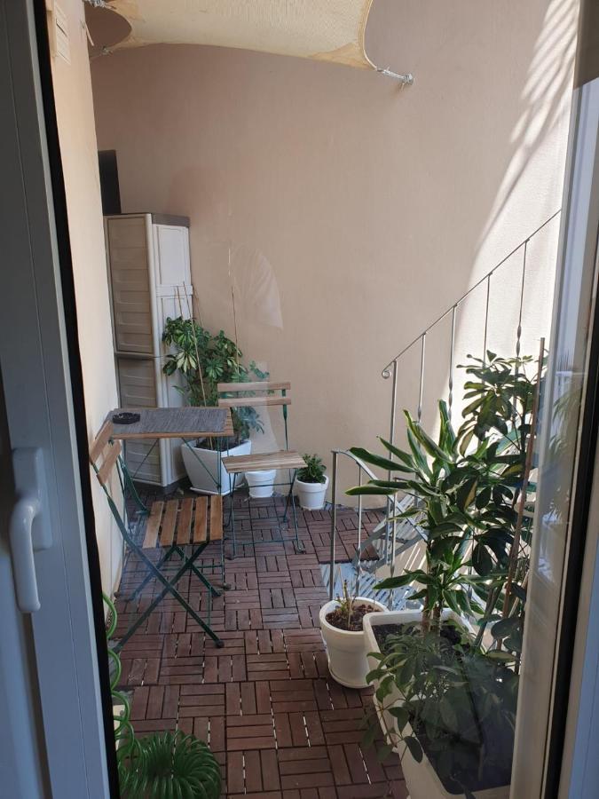 Appartement Renovated Studio With Roof Garden Access, 15 M Walk To Acropolis à Athènes Extérieur photo